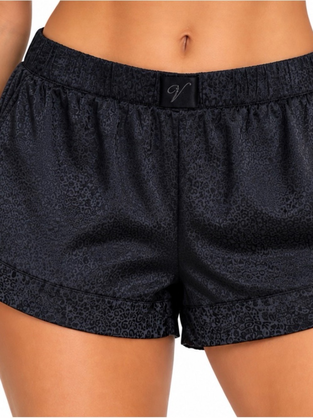 Victoria's Secret Black Satin Leopard Print Elastic Waist Lounge Shorts SZ LG